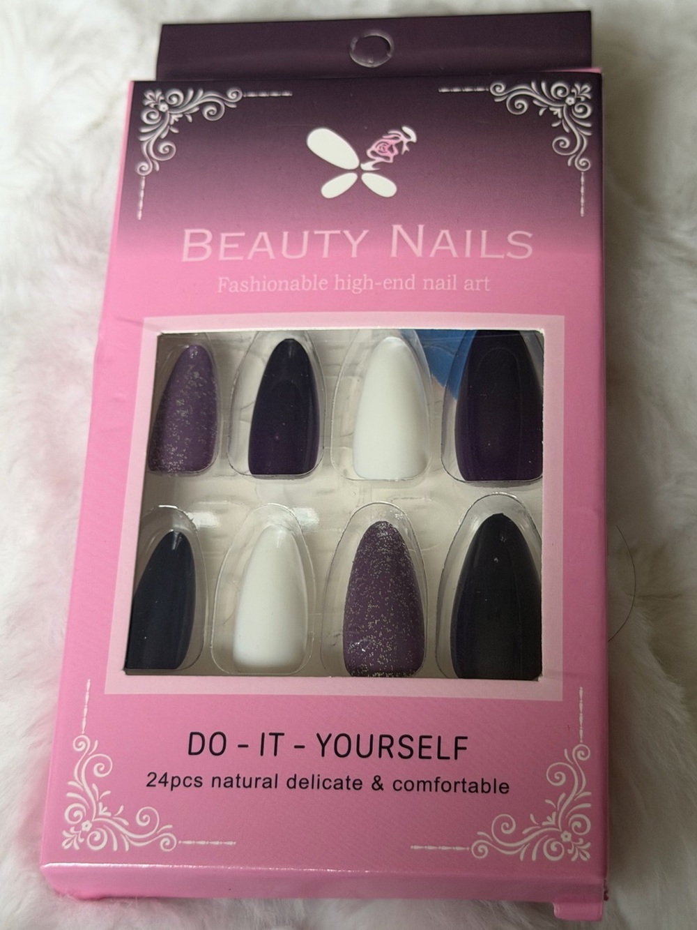 Women's Press-On Nail Set — Purple & White